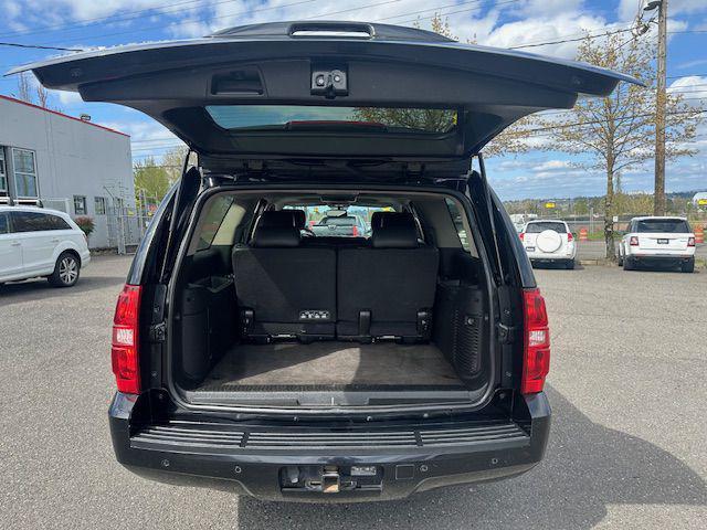 used 2014 Chevrolet Suburban car, priced at $7,900