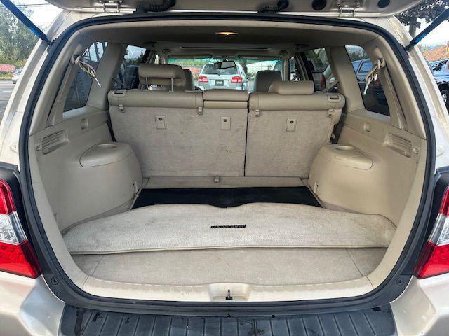 used 2007 Toyota Highlander Hybrid car, priced at $2,900