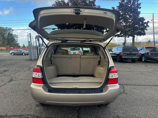 used 2007 Toyota Highlander Hybrid car, priced at $2,900