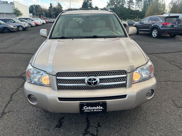used 2007 Toyota Highlander Hybrid car, priced at $2,900