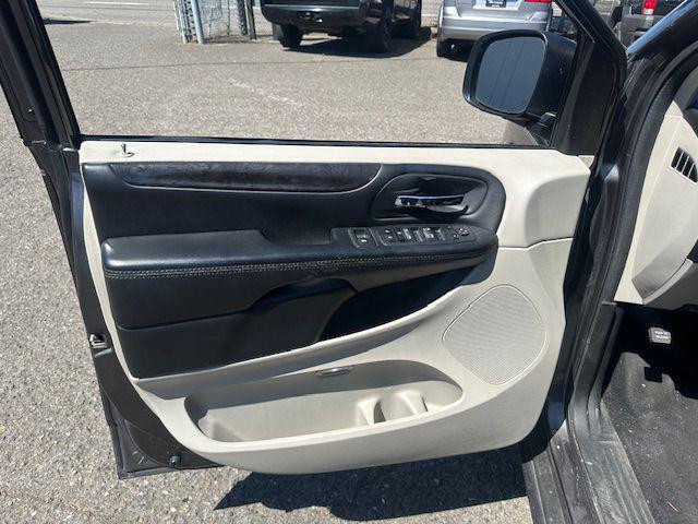 used 2019 Dodge Grand Caravan car, priced at $7,500
