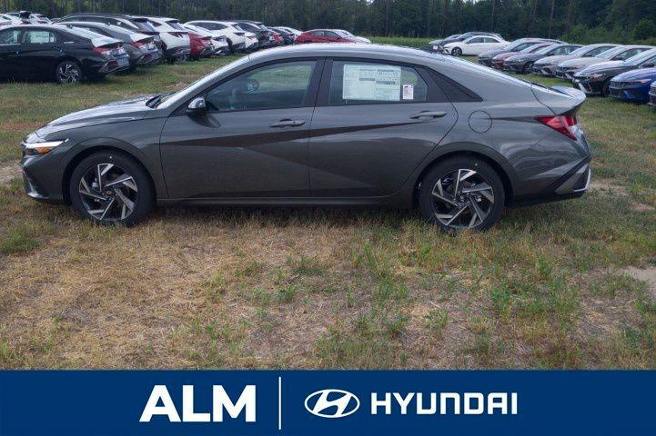 new 2025 Hyundai Elantra car, priced at $21,595