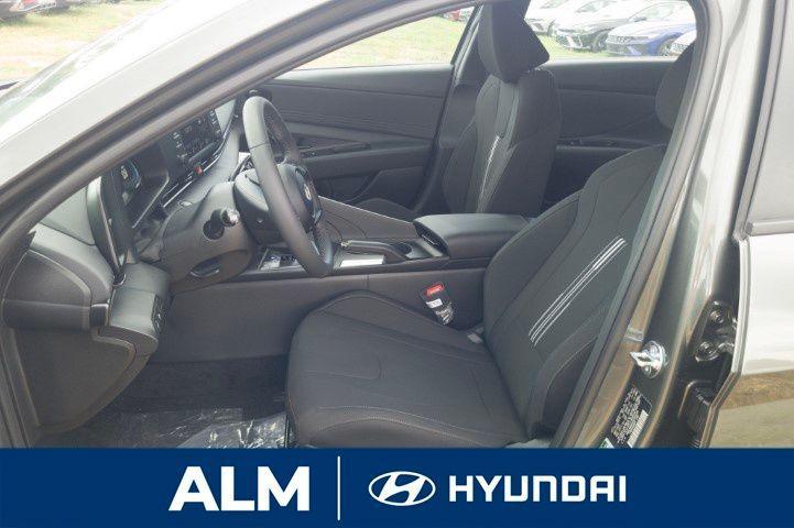 new 2025 Hyundai Elantra car, priced at $21,595