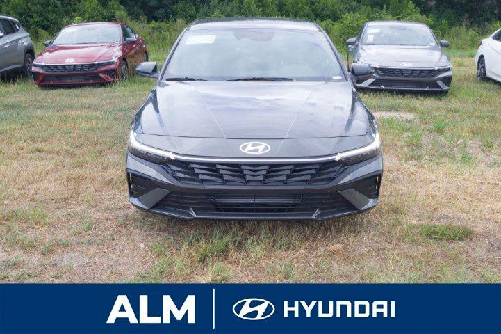 new 2025 Hyundai Elantra car, priced at $21,595