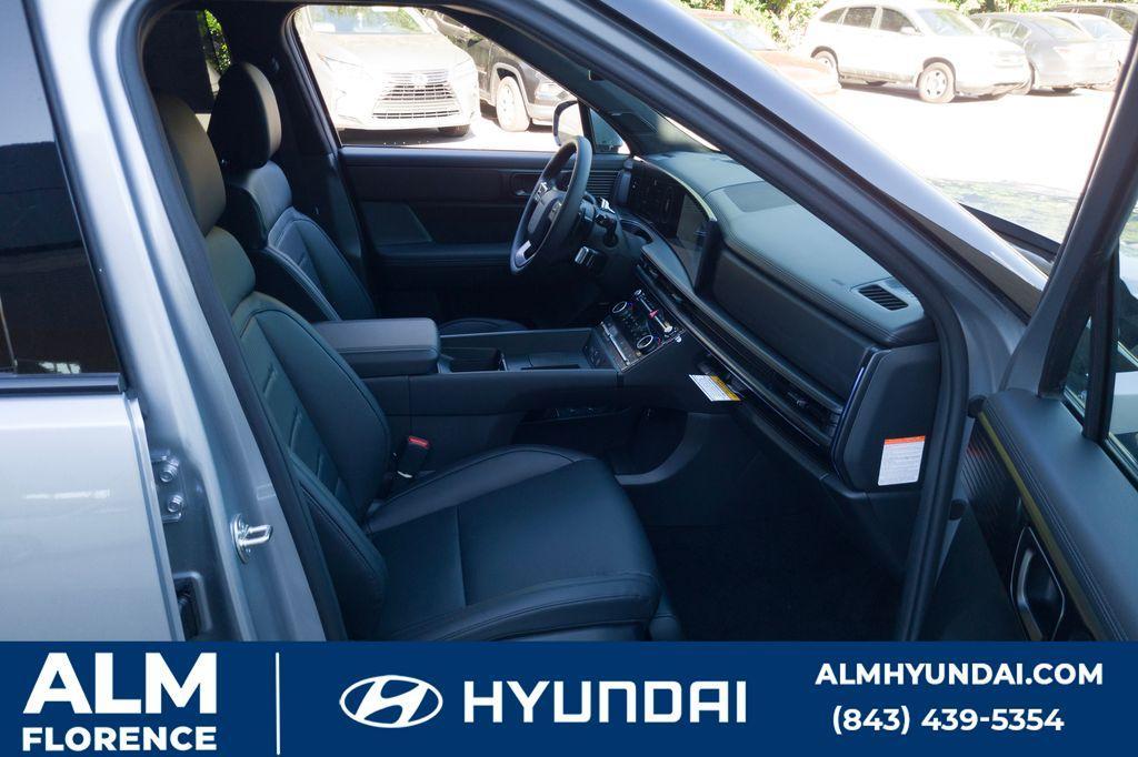 new 2025 Hyundai Santa Fe HEV car, priced at $46,995