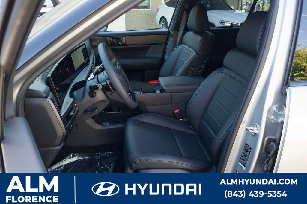 new 2025 Hyundai Santa Fe HEV car, priced at $46,995