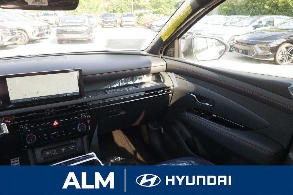 new 2025 Hyundai TUCSON Hybrid car, priced at $36,995