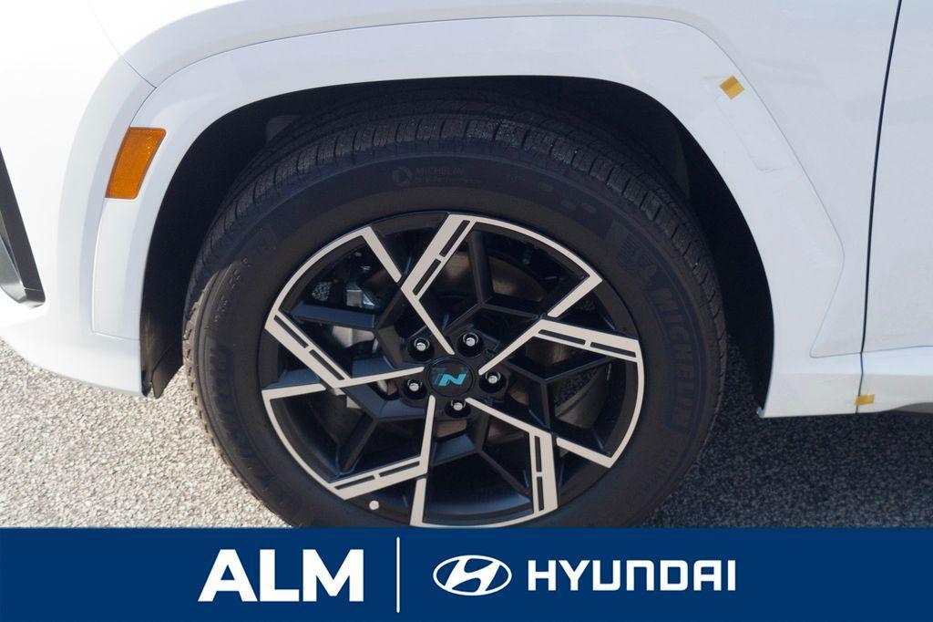 new 2025 Hyundai TUCSON Hybrid car, priced at $36,995