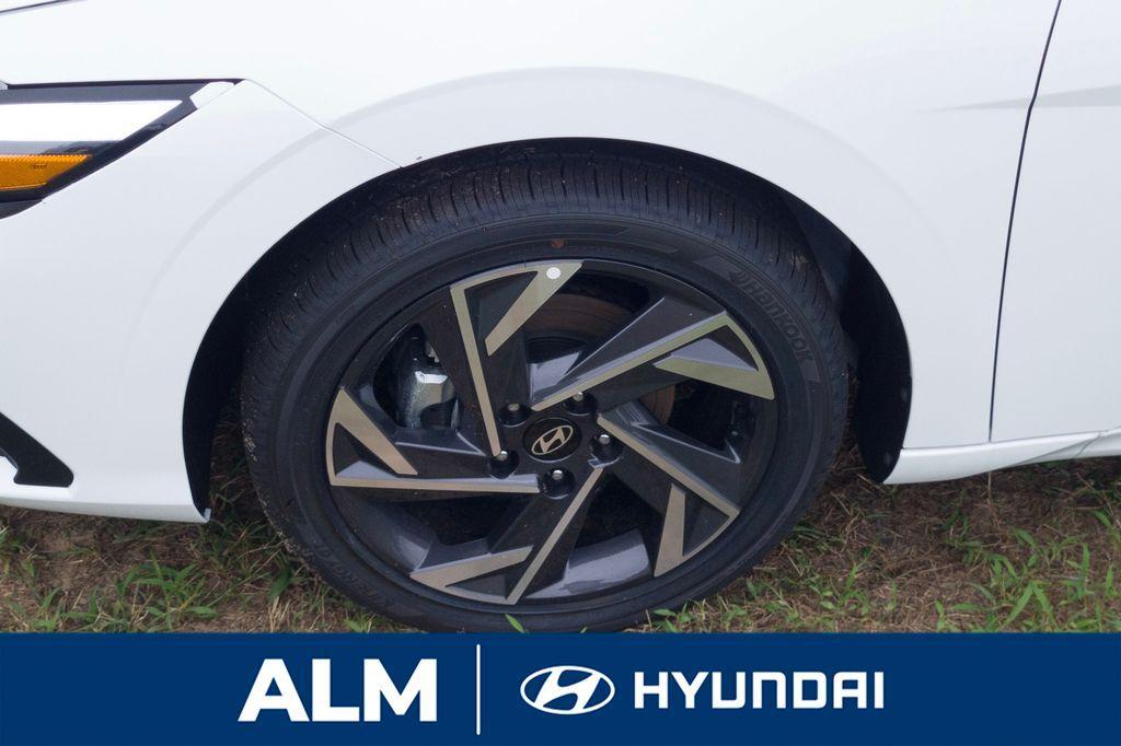 new 2025 Hyundai ELANTRA HEV car, priced at $26,328