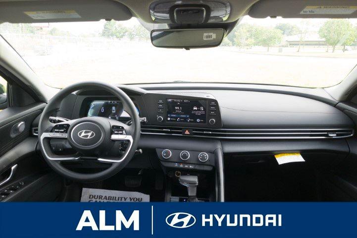 new 2025 Hyundai Elantra car, priced at $22,319
