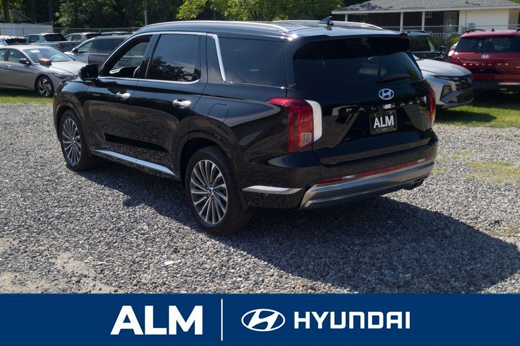 new 2025 Hyundai Santa Fe car, priced at $44,889