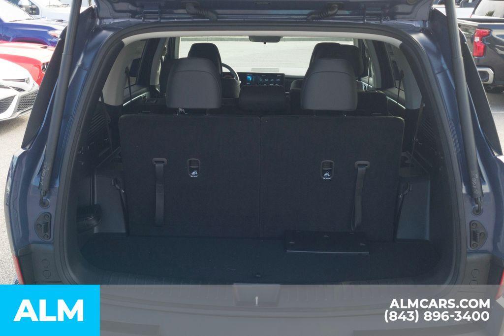 used 2025 Hyundai Santa Fe car, priced at $30,220