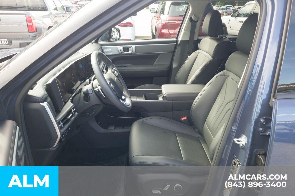 used 2025 Hyundai Santa Fe car, priced at $30,220