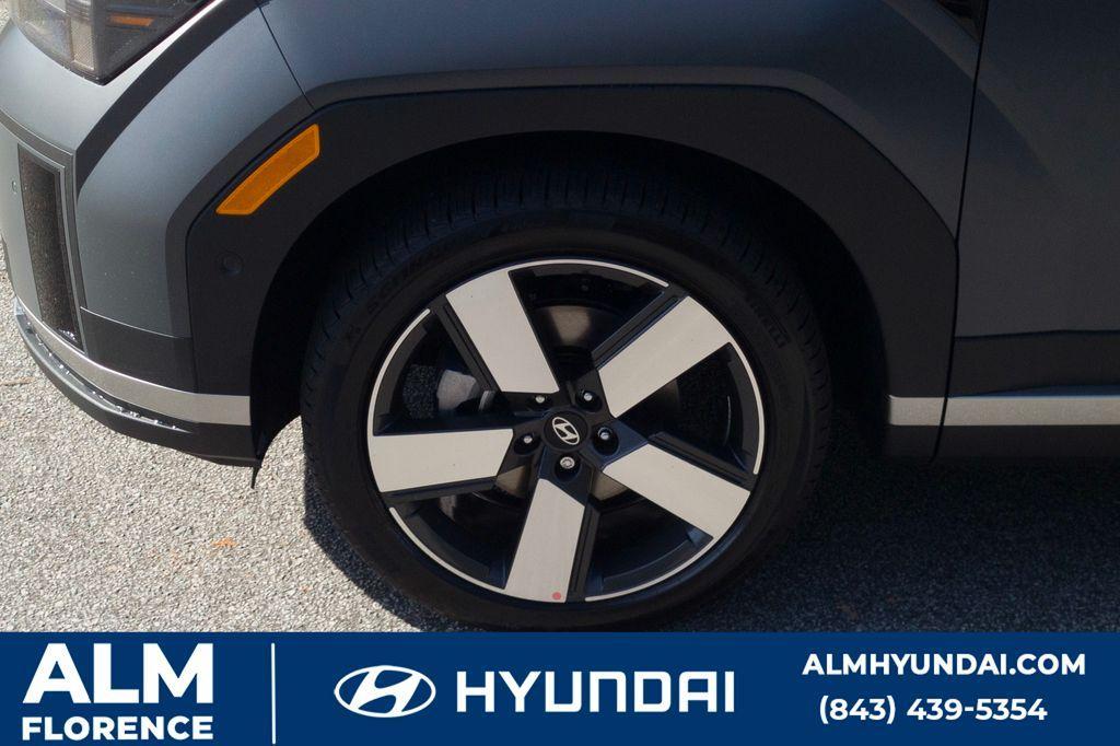 new 2025 Hyundai Santa Fe HEV car, priced at $44,995