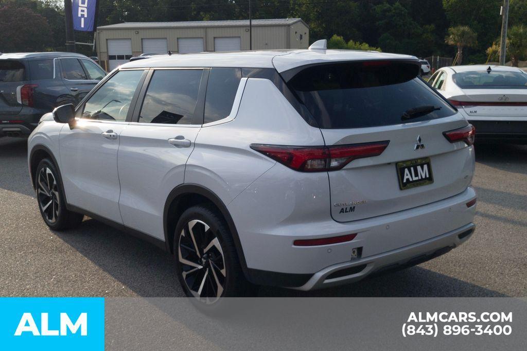 used 2024 Mitsubishi Outlander car, priced at $23,920