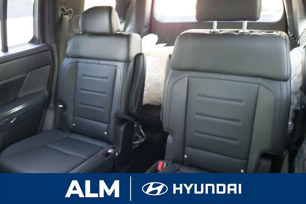 new 2025 Hyundai SANTA FE HEV car, priced at $47,467
