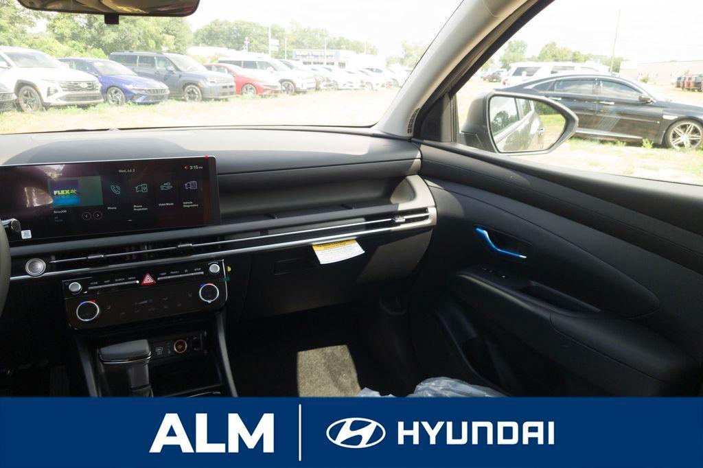 new 2025 Hyundai Tucson car, priced at $28,995
