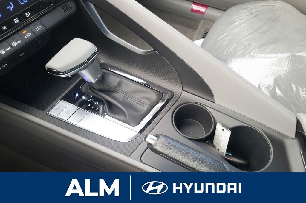 new 2025 Hyundai Elantra car, priced at $21,395