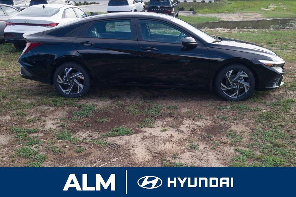new 2025 Hyundai Elantra car, priced at $21,395