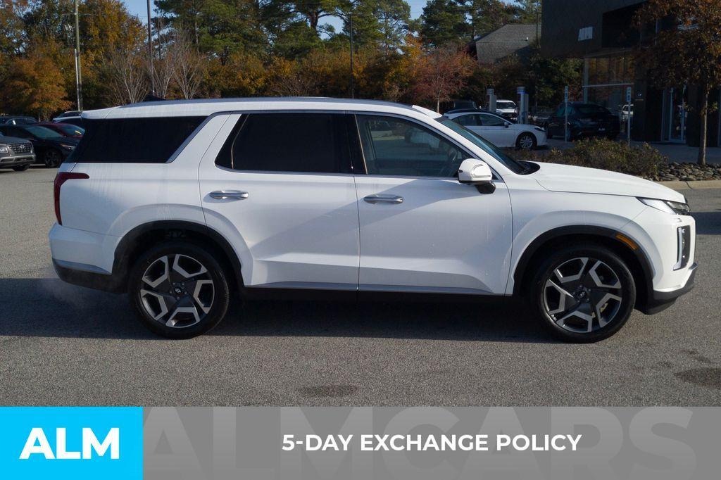 used 2024 Hyundai Palisade car, priced at $40,920