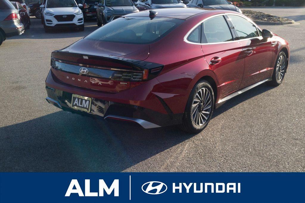 new 2025 Hyundai Sonata Hybrid car, priced at $29,245