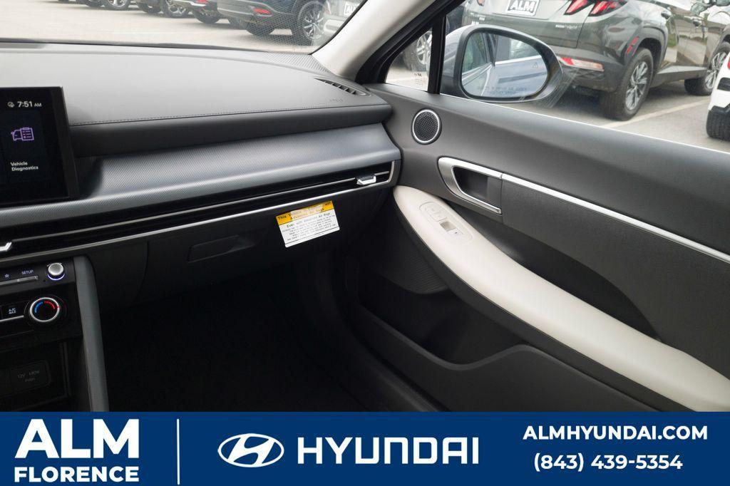 new 2025 Hyundai Sonata car, priced at $26,995