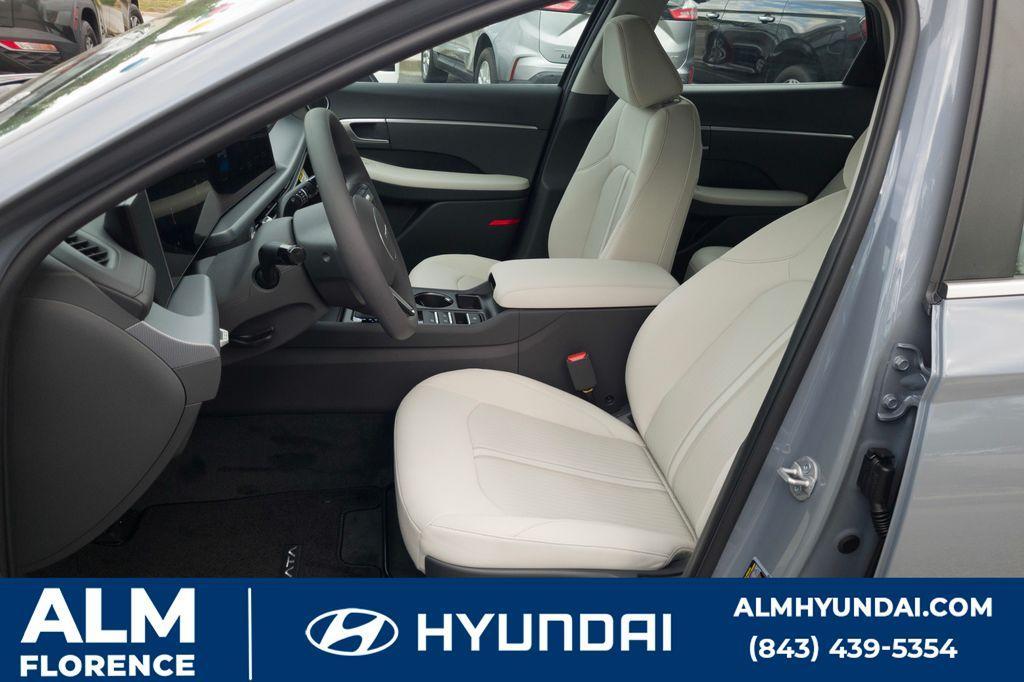 new 2025 Hyundai Sonata car, priced at $26,995