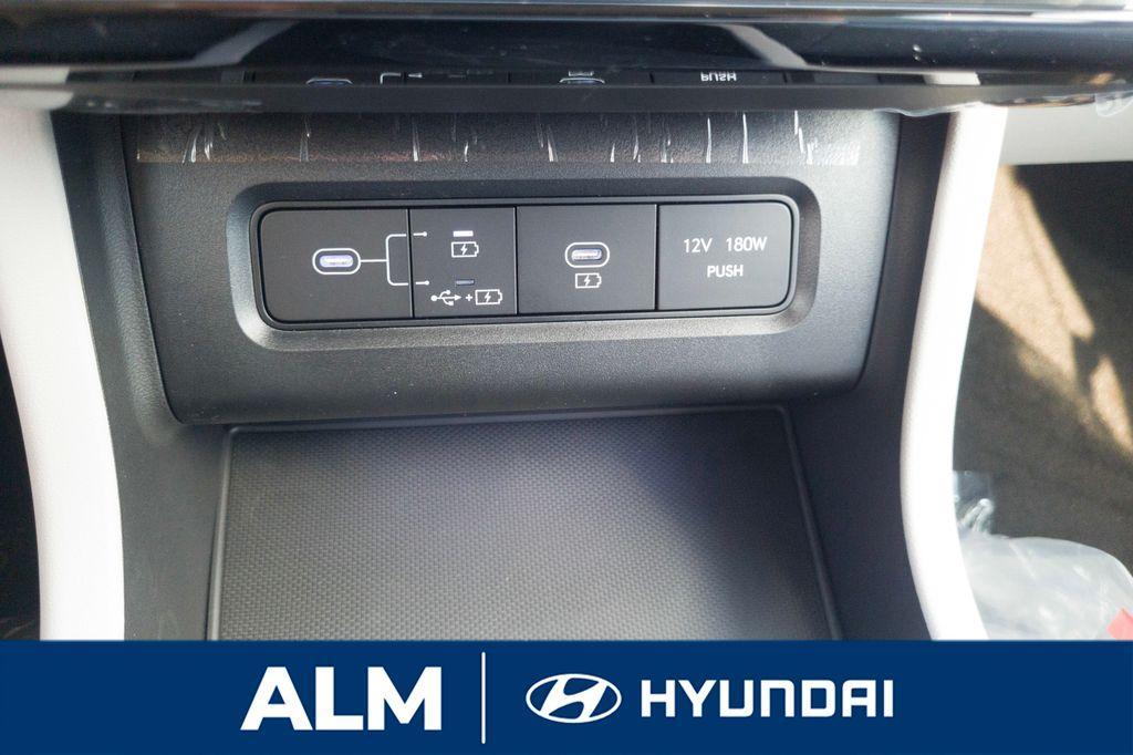 new 2025 Hyundai TUCSON Hybrid car, priced at $34,995