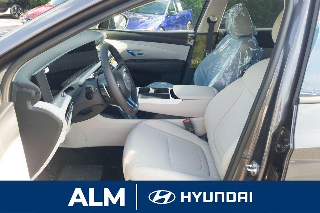 new 2025 Hyundai TUCSON Hybrid car, priced at $34,995