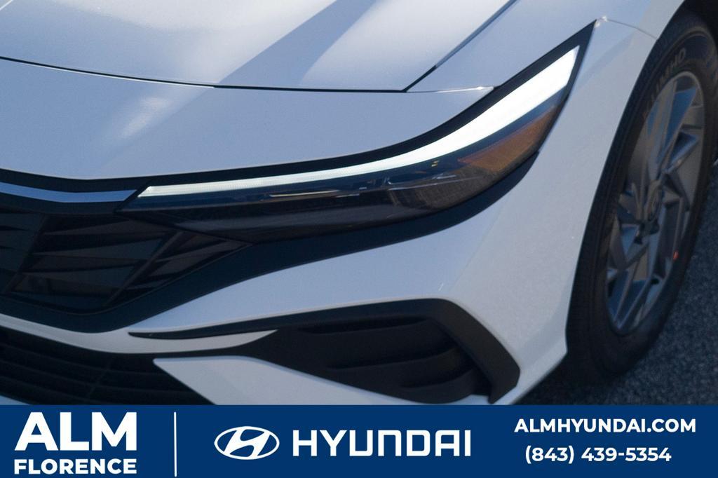 new 2024 Hyundai Elantra HEV car, priced at $23,315