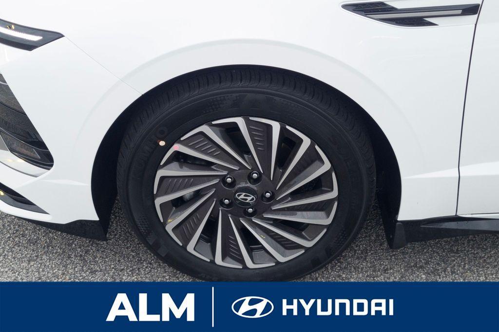 new 2025 Hyundai Sonata Hybrid car, priced at $29,745