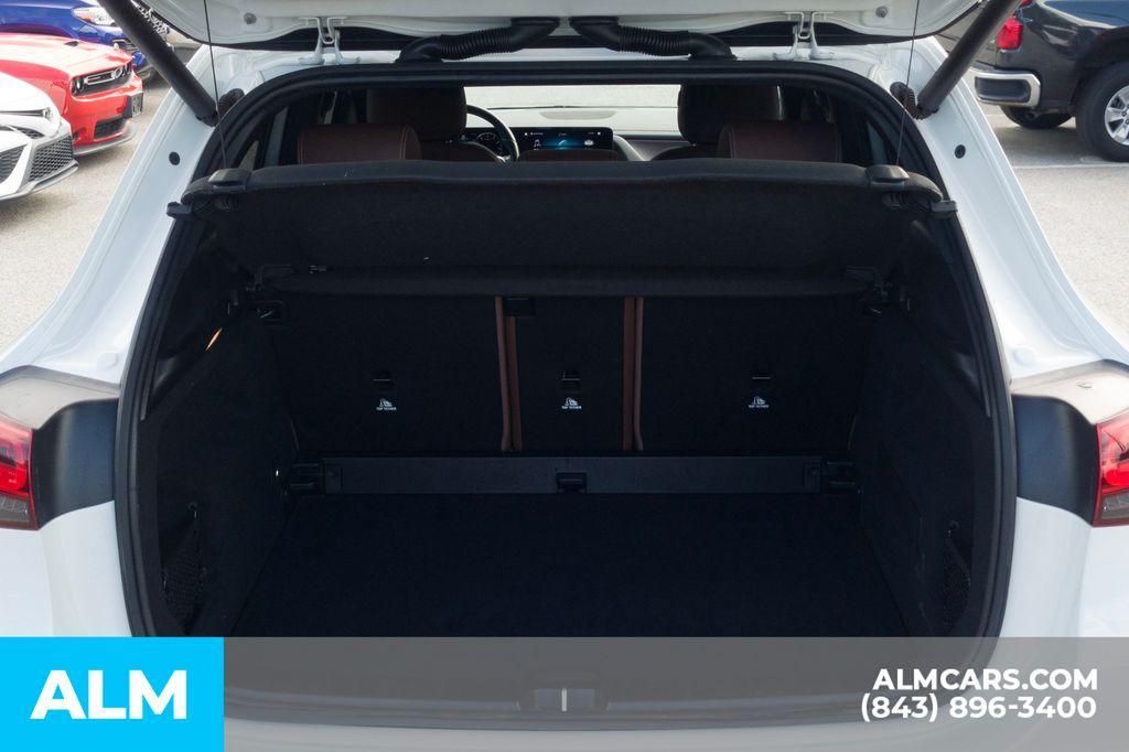 used 2021 Mercedes-Benz GLA 250 car, priced at $27,420