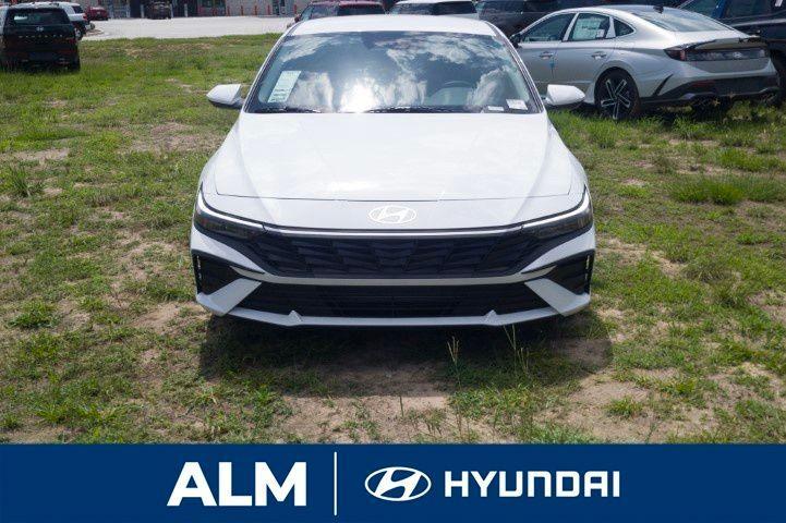 new 2025 Hyundai Elantra car, priced at $22,677