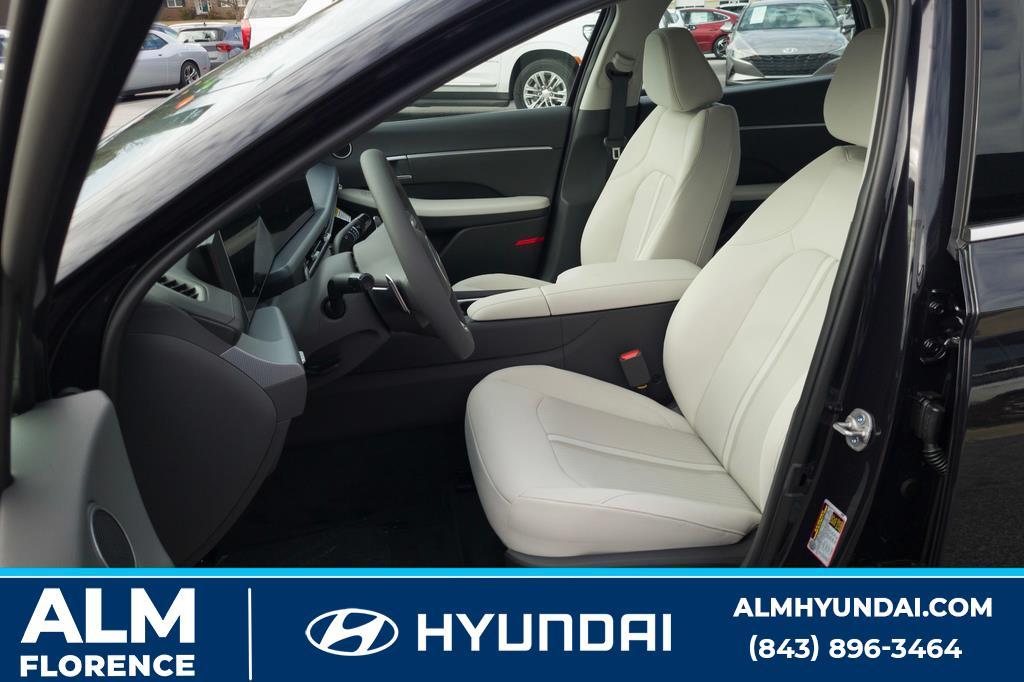 new 2024 Hyundai Sonata car, priced at $28,515