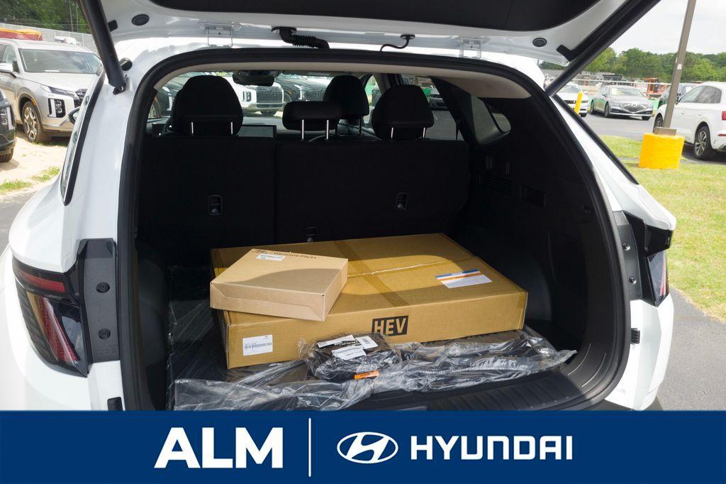 new 2025 Hyundai TUCSON Hybrid car, priced at $40,407