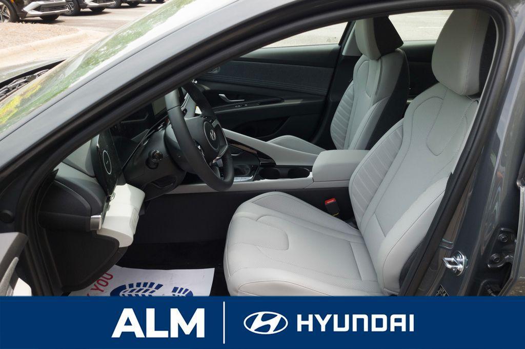 new 2025 Hyundai ELANTRA HEV car, priced at $28,156