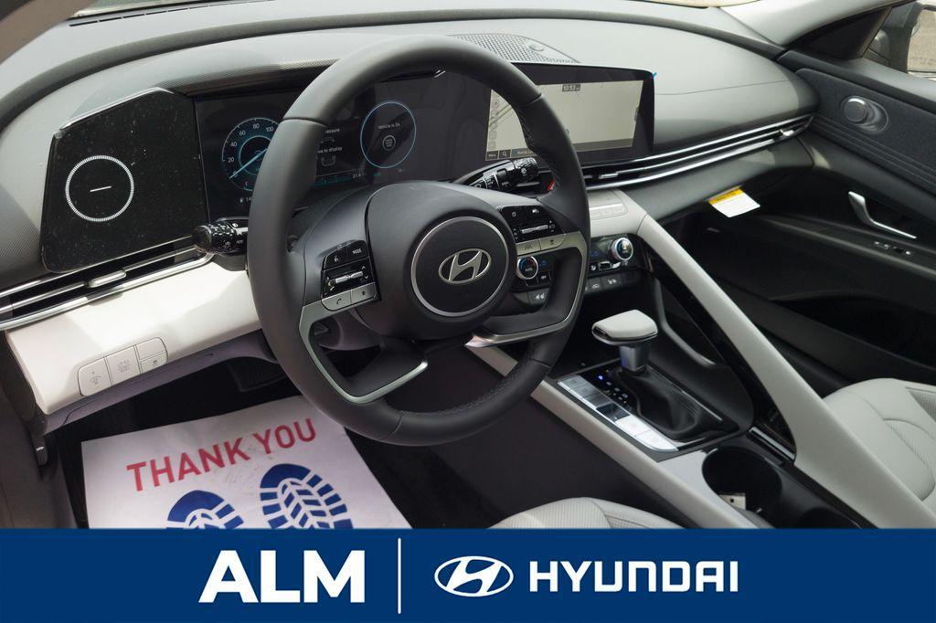 new 2025 Hyundai ELANTRA HEV car, priced at $28,156