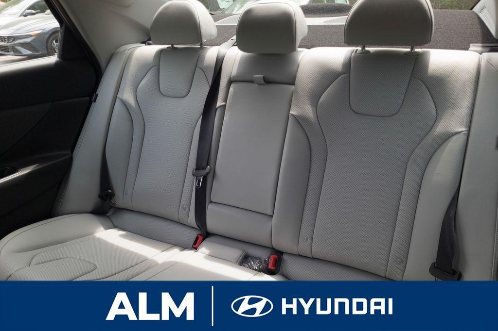new 2025 Hyundai ELANTRA HEV car, priced at $28,156