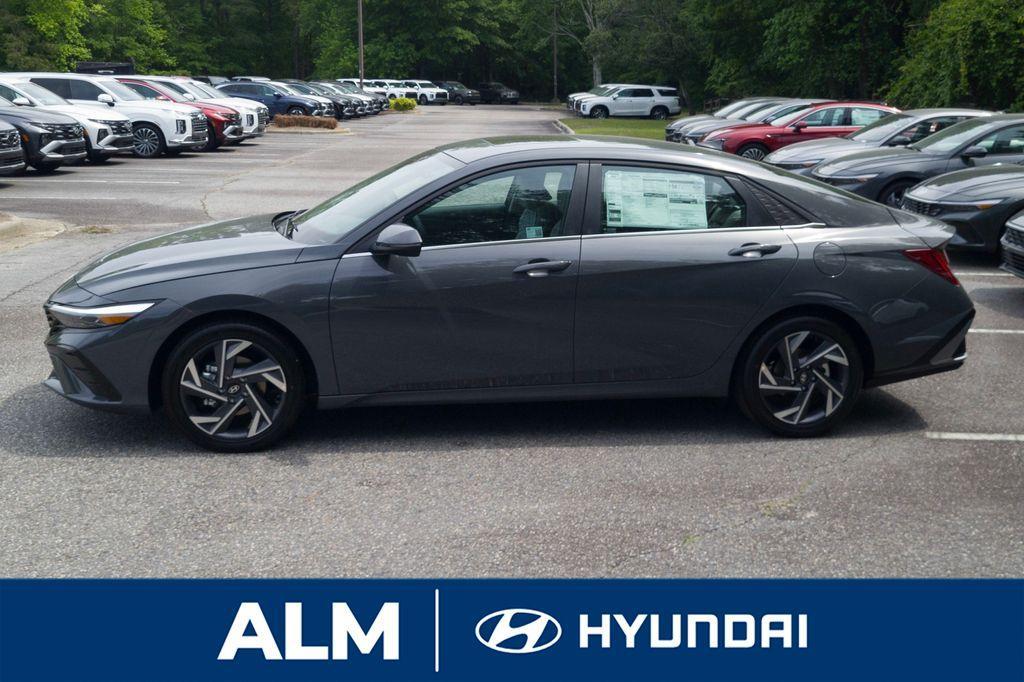 new 2025 Hyundai ELANTRA HEV car, priced at $28,156