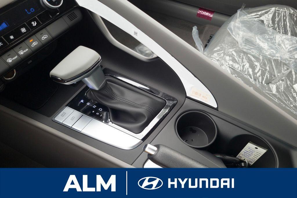 new 2025 Hyundai Elantra car, priced at $21,595
