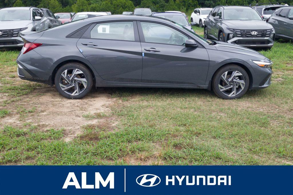 new 2025 Hyundai Elantra car, priced at $21,595