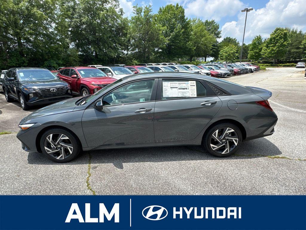 new 2025 Hyundai Elantra car, priced at $21,995