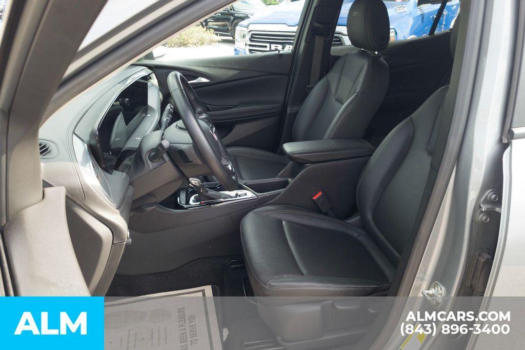 used 2024 Buick Encore GX car, priced at $21,920