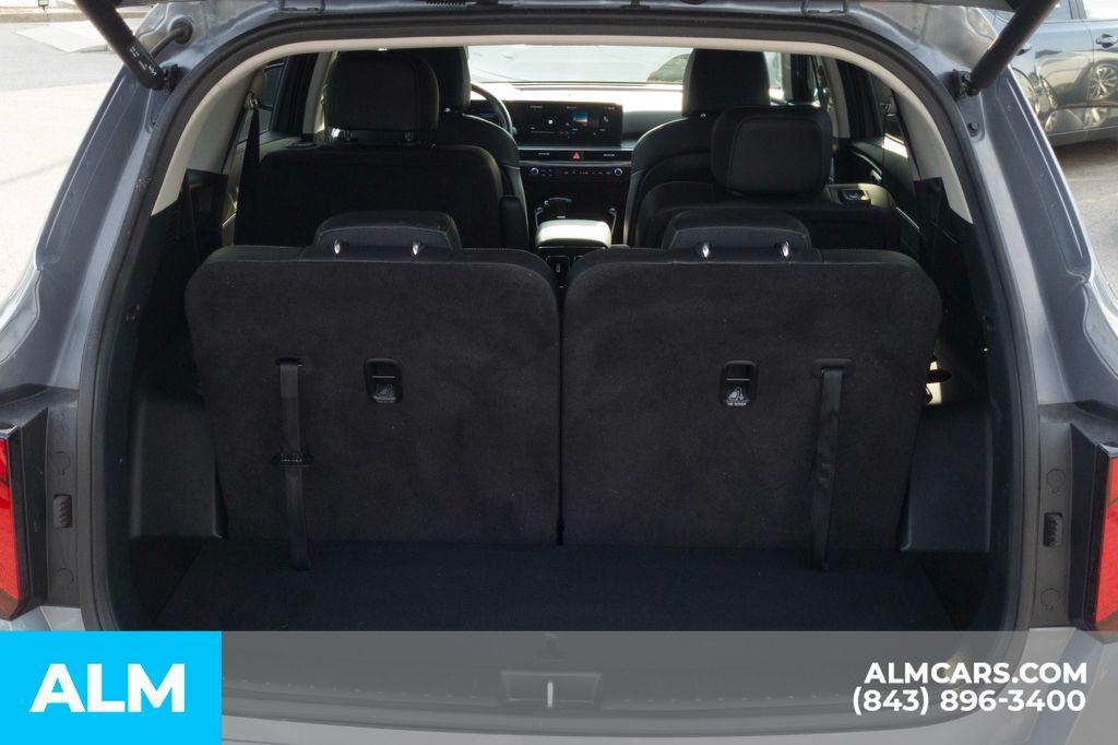 used 2024 Kia Sorento car, priced at $33,820