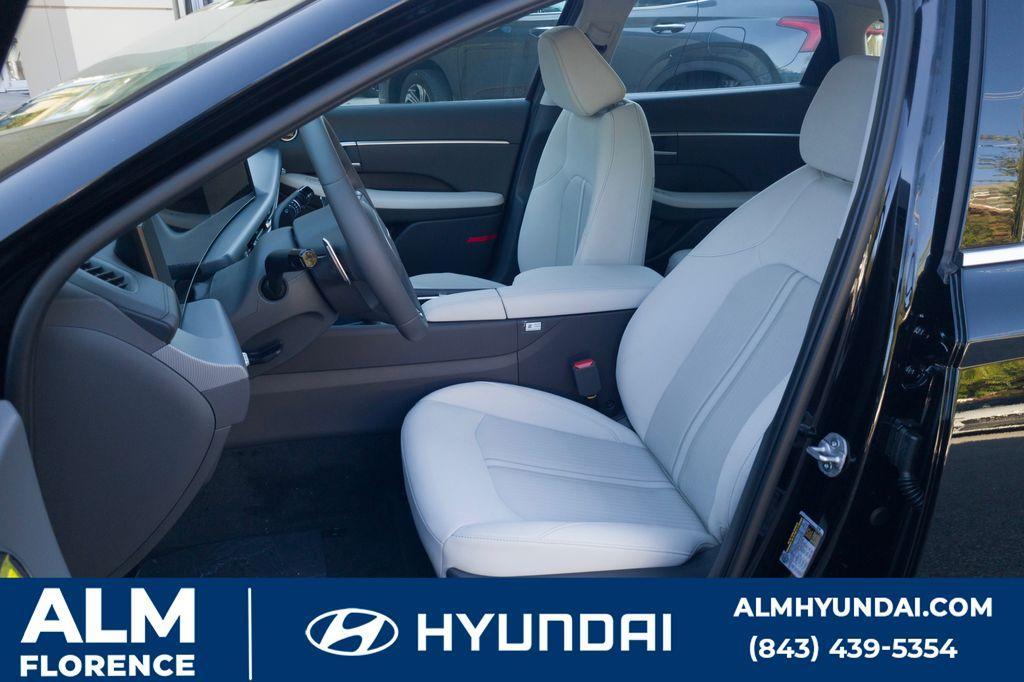 new 2025 Hyundai Sonata car, priced at $29,995