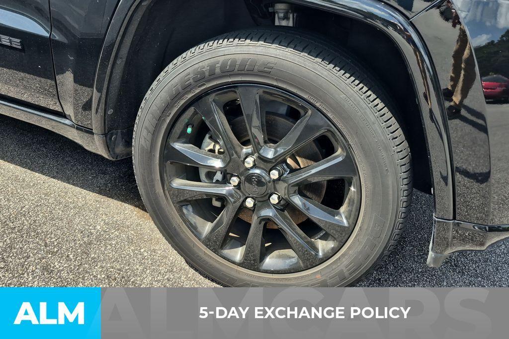 used 2021 Jeep Grand Cherokee car, priced at $27,420