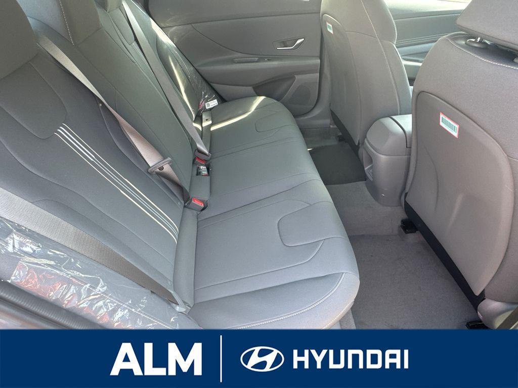 new 2025 Hyundai Elantra car, priced at $21,996
