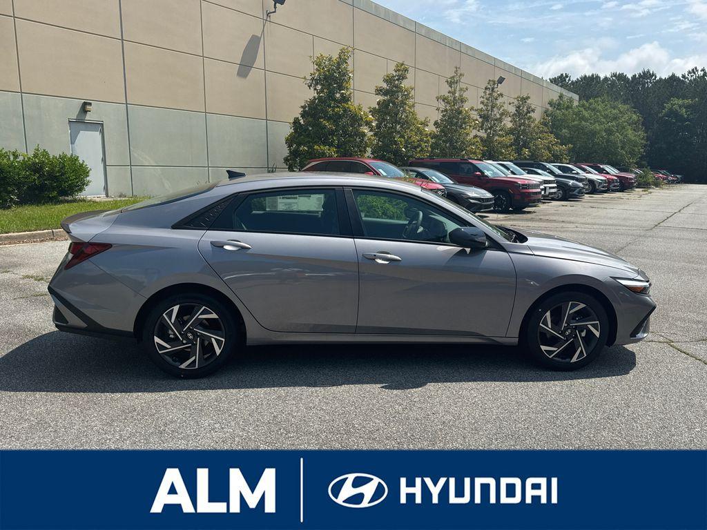 new 2025 Hyundai Elantra car, priced at $21,996