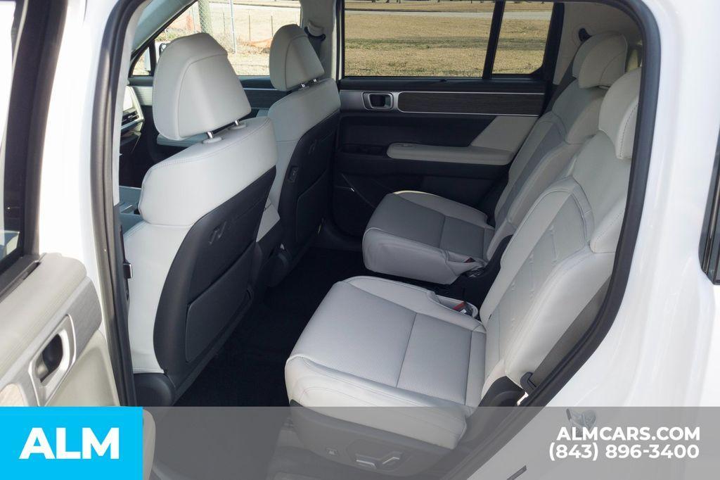 used 2025 Hyundai Santa Fe car, priced at $45,920