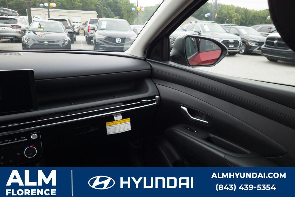 new 2025 Hyundai Tucson Hybrid car, priced at $35,895